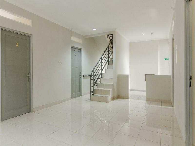 Hotel Reddoorz @ Cipete Raya Jakarta Exteriér fotografie