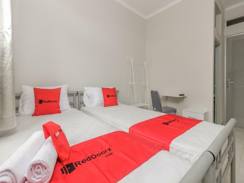 Hotel Reddoorz @ Cipete Raya Jakarta Exteriér fotografie